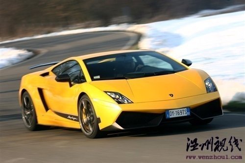 愤怒的公牛 试驾兰博基尼Superleggera 汽车之家