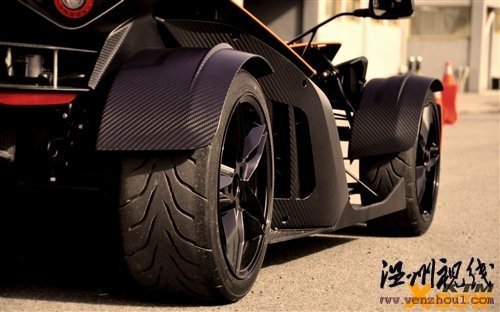 号称暴走小怪物 试乘KTM X-BOW street 汽车之家