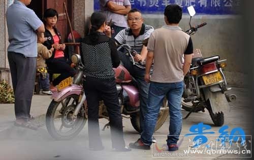 女教师遭官员凌辱 警方称“戴避孕套不算强奸”