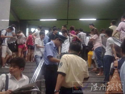 申城今日雷电大风暴雨接连登场 出行需注意安全