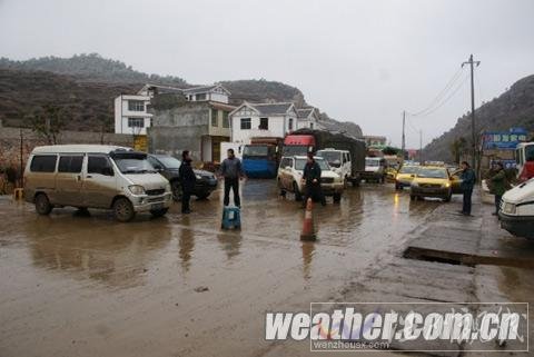 强冷空气袭贵州 威宁等地现凝冻及降雪天气