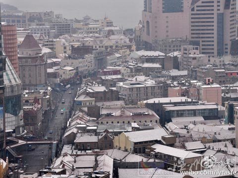 青岛喜迎龙年新春后首场降雪