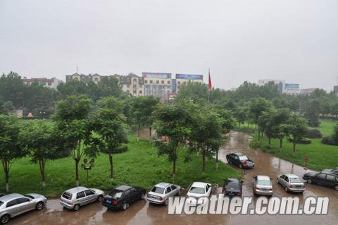 河北降雨频繁 注意防范滑坡等地质灾害 