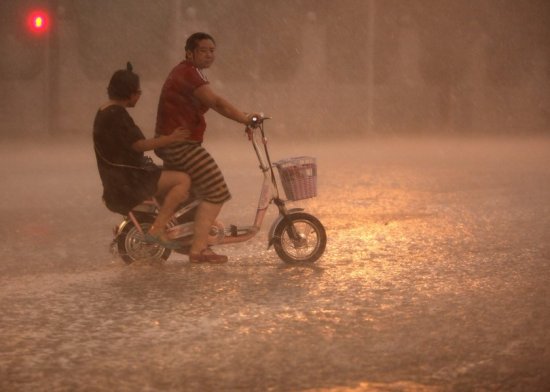 洛阳暴雨