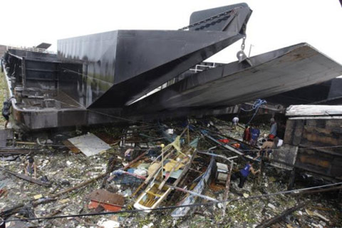 菲律宾多地连降暴雨 3人死亡近3万人受灾