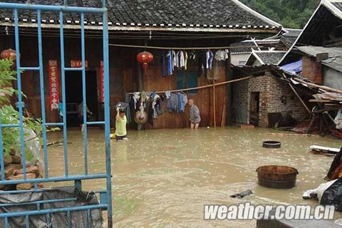 暴雨突袭贵州省黔东南州台江县城（组图）