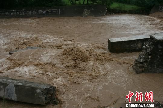 甘肃礼县遭遇特大暴雨致近20万人受灾1人失踪