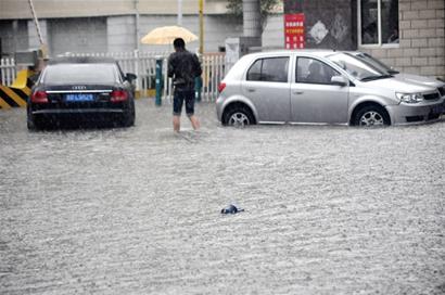 山东胶南大雨