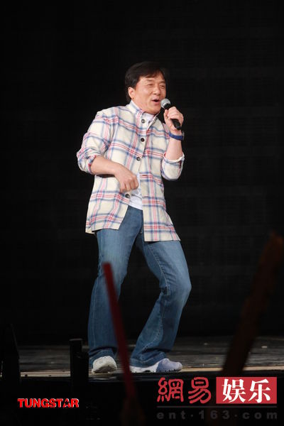 王力宏红磡演唱会成龙助阵