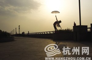 杭州天气夏天早早到