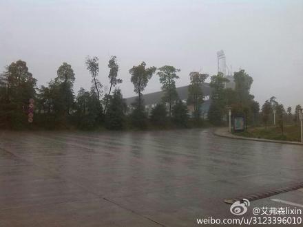 湖南清明迎来暴雨 长沙暴雨造成路段积水