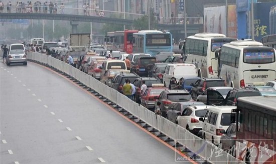 沈阳暴雨 2小时降雨量80毫米城区积水严重