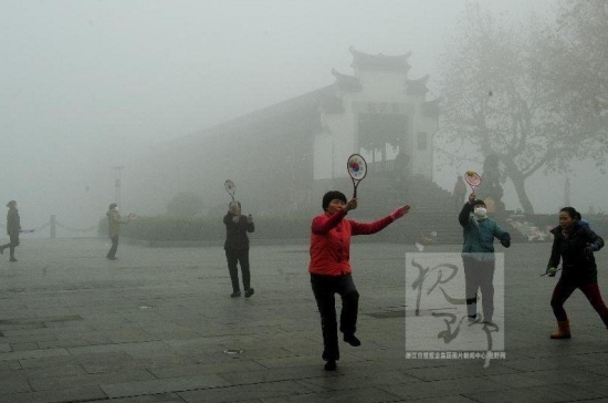 杭州雾霾图片