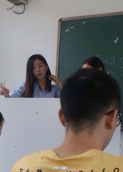 西南财经大学日语美女教师 