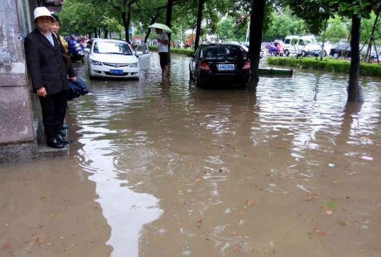 安庆暴雨