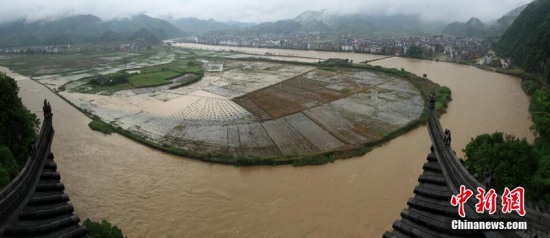 开化暴雨引发洪灾