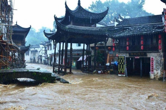 江西婺源降暴雨