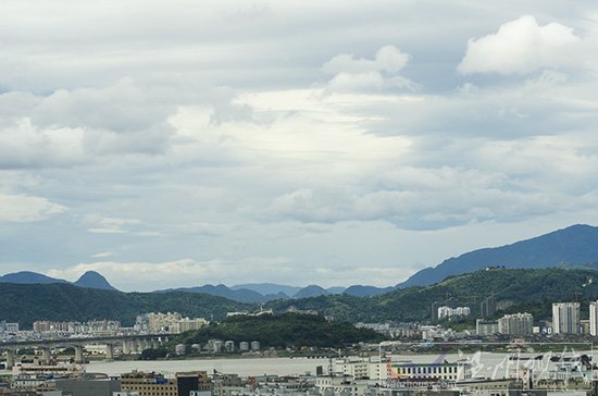 温州刮台风不下雨，天气还很好。