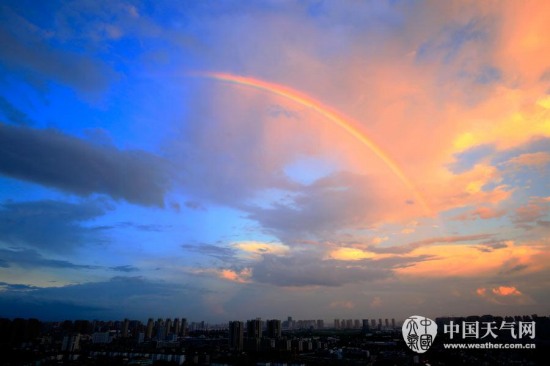 无锡雨后彩虹美哭了