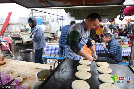 老师辞职卖肉夹馍